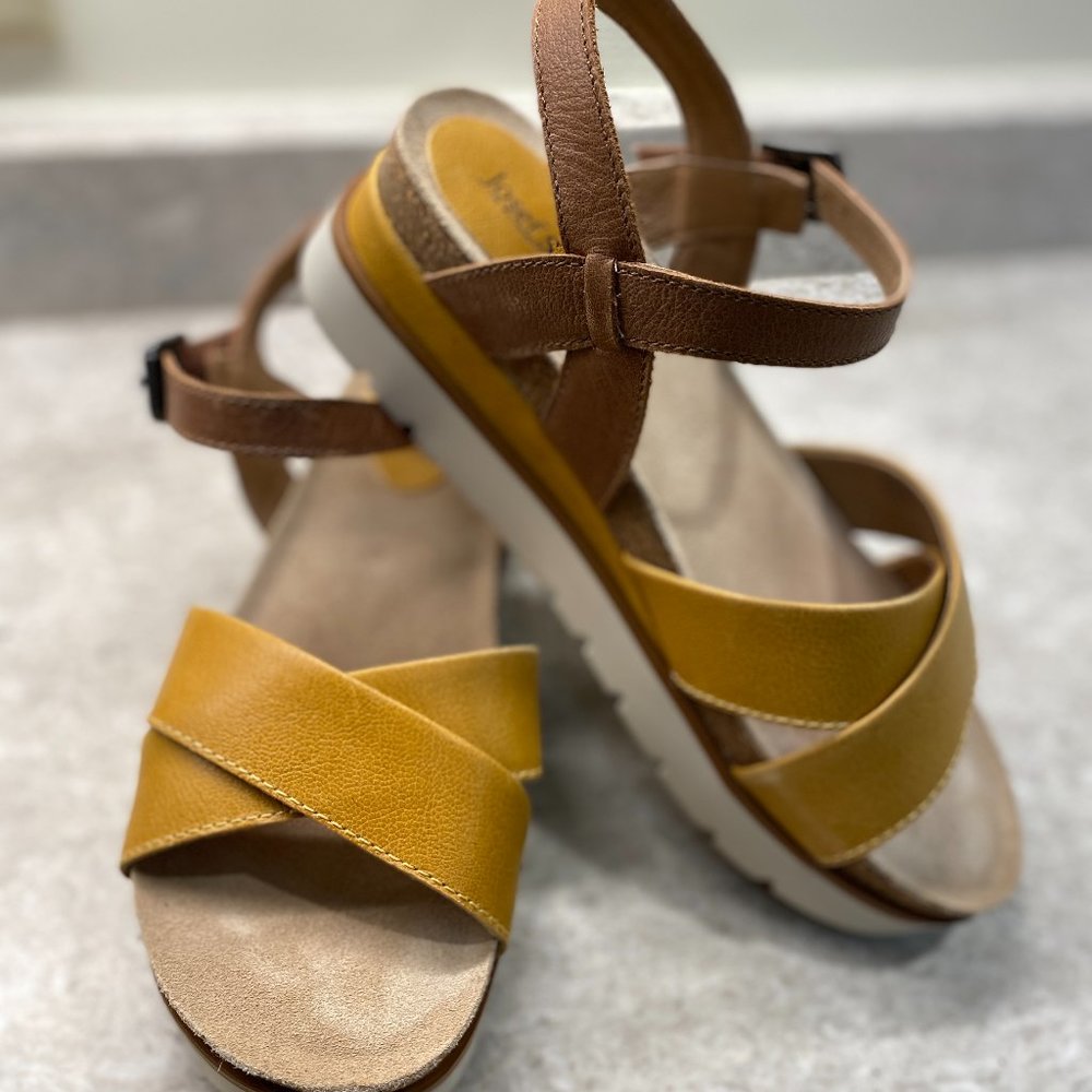 LIKE NEW! Josef Seibel CLEA 10 Yellow Women's 38 (7-7.5)